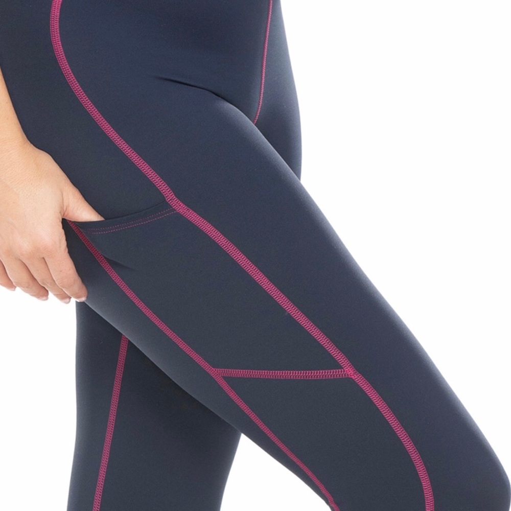 FINAL SALE!!!! NWT Miraclesuit Tummy-Control Performance 7/8 Leggings - Picture 3 of 8